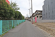 物件の前面道路（北側から）［2026年4月15日撮影］