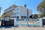 芝富士小学校[公立]の外観