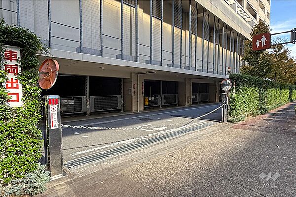 駐車場を拡大表示