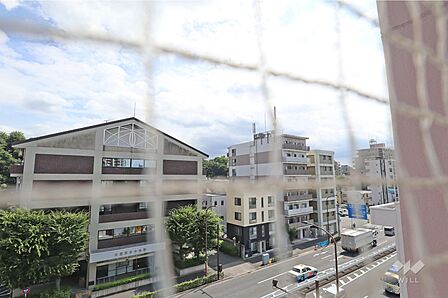 バルコニーからの眺め（南西方向）［2026年7月27日撮影］