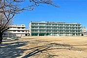 幸並中学校[公立]の外観