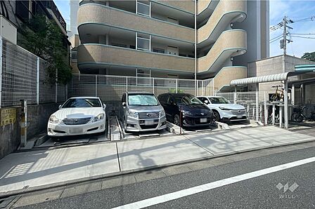 敷地内駐車場（屋外平面式）