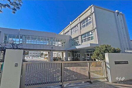 上板橋第四小学校[公立]の外観