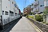 その他：敷地の東側前面道路（北側から）