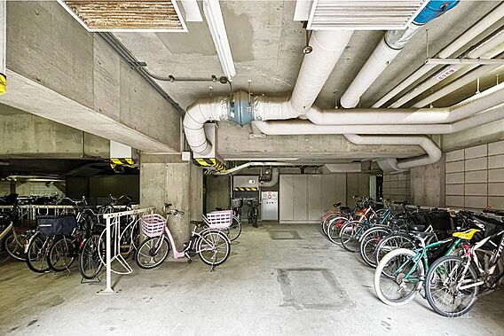 駐輪場