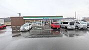 ファミリーマート　東員町笹尾店 510m