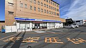 ローソン員弁町楚原店 580m