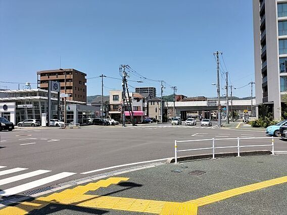 前面道路含む現...