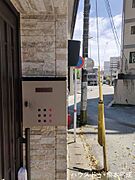 目の前が新町エリアで、市電電停も徒歩3分です。
