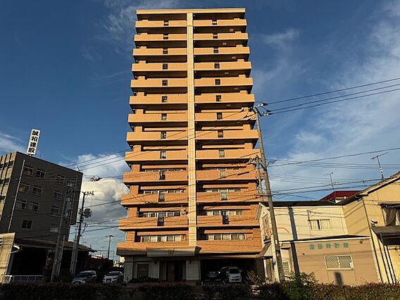 14階建て、ワ...