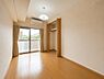 その他：照明をつけなくても自然光で明るいお部屋です♪家具消し加工後の写真です。