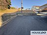 外観：ゆったり余裕のある前面道路