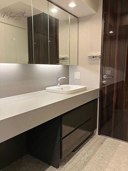 apartment 東京都千代田区内神田1丁目
地図を見る