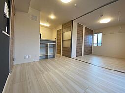 香川県高松市上天神町254-11の賃貸アパート 3階1LDKのリビング/ダイニング