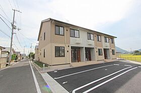 香川県高松市檀紙町560-1（賃貸アパート1LDK・1階・47.95㎡） その1