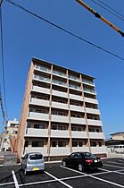 香川県高松市観光通二丁目7-37（賃貸マンション1LDK・3階・35.62㎡） その1