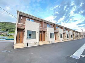 クラール勅使イーストＡ 101 ｜ 香川県高松市勅使町240番地1（賃貸アパート1LDK・1階・40.02㎡） その1