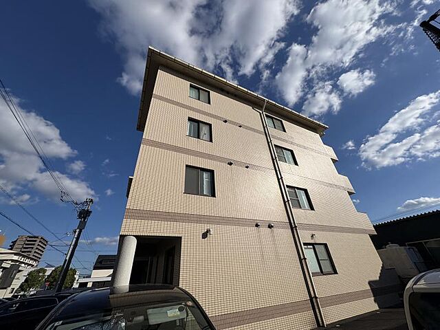 10 / 19