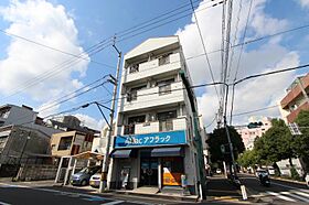 寺尾マンション 4-C ｜ 香川県高松市栗林町一丁目5番3（賃貸アパート1R・4階・18.42㎡） その1