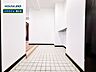 玄関：お住まい購入に向けての『質問』・『疑問』。具体的に何を準備をして進めたらいいのか？些細な事でも何でも質問して下さい。安心してお住まいが購入出来るようサポート致します!