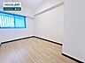 洋室：お住まい購入に向けての『質問』・『疑問』。具体的に何を準備をして進めたらいいのか？些細な事でも何でも質問して下さい。安心してお住まいが購入出来るようサポート致します!