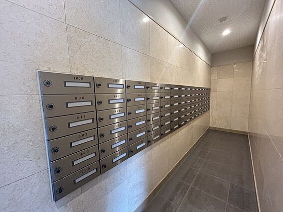 ご来店・ご案内...