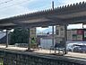 周辺：熊本電気鉄道「黒石駅」徒歩約19分（約1513ｍ）　●駅前には、広い駐車場があり、パーク＆ライド用の駐車場として利用されています。熊本市のベッドタウンらしく利用者も多い駅です。