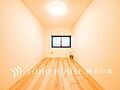 「Room」1...