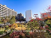 【View】この開放感ある眺望と共に閑静な住宅街の季節感を演出する四季折々の変化を楽しめる心地よい場所となることでしょう。