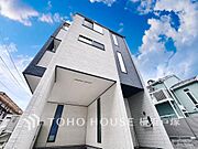 【Appearance】住む人を映し出す洗練された佇まいは、いつまでも輝き続けながらいつしか街の風景に溶け込んでいきます。