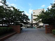 横浜市立西柴中学校(750m)