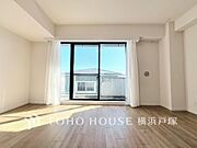 【Living room】ご家族やお客様との時間等、多くの時を刻む空間。何気なく過ぎる時でさえも上質な一時となる快適な空間を。