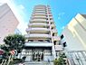 エントランス：【Appearance】時をこえて輝く美しさ。洗練されたデザインが街並みに溶け込み、圧倒的な存在感を放つ外観