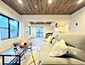 リビング/ダイニング：【Living room】心地よさが広がる居室空間。自分らしい時間を過ごすために、ゆったりとした空間と細部にこだわったデザイン。