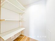 【Storage】お客様の求める本当の“住み心地”とは何なのか。そのための一手間一工夫を惜しみません。街並みや周辺の環境に呼応しながら、美しく、そして毎日の暮らしを考慮した機能性の高い住まい。