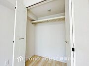 【Storage】お客様の求める本当の“住み心地とは何なのか。そのための一手間一工夫を惜しみません。街並みや周辺の環境に呼応しながら、美しく、そして毎日の暮らしを考慮した機能性の高い住まい。