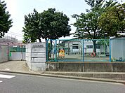 『子どもを主体として、一人ひとりの心が自立するよう援助します』という理念に基づく保育を行っています。