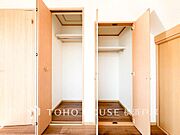 【Storage】暮らし心地を大きく左右する収納を、適材適所に配置し使い勝手を考慮しました。空間を余すところなく有効利用した収納は生活空間をより上質なものにしてくれるでしょう。