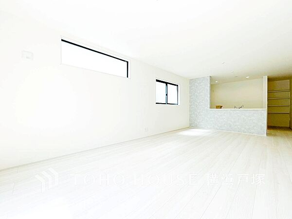 リビング/ダイニングを拡大表示