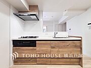 「Kitchen」ご家族みんなで調理ができる位のスペースを実現したキッチン空間となっております。みんなで作った料理を召し上がりながらの会話は、どのような物になるのでしょうか。