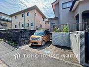 【Car space】快適な駐車スペース。スムーズな利用を実現、毎日の移動をサポートします。