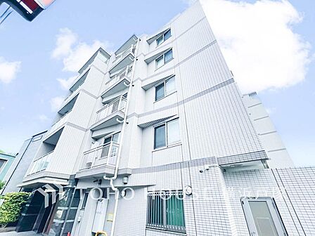 【Appearance】単に見た目や質感の良さだけではなく、建物の基礎や構造といった、目には見えにくい部分にもこだわります。住まいの本質の部分から、住み心地や安全性を見つめ直しました。