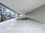 【Car space】敷地内駐車場で安心と快適をプラス。移動も便利でスムーズ（空き状況はお問合せ下さい）