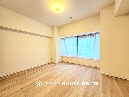 【Room】家族一人ひとりの大切なプライベート空間。趣味・感性で個性的に飾って頂けるようシンプルに仕上げてあります。自分時間を充実させながら心豊かなひとときを過ごすための大切な空間。