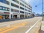 【Frontal road】家の良し悪しだけでなく周辺環境も重要なポイント。それは月日が経つ事で「近くにあるもの」から「家の財産」へとイメージが変わってくる事を身体が理解しているからだと思います。