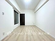 【Room】快適に過ごす条件は、一人ひとり違います。飾リ過ぎないシンプルな内装と偏り過ぎないデザインで統一しております。居住していく中でオーナー様だけの「マイホーム」に創り上げて下さい。
