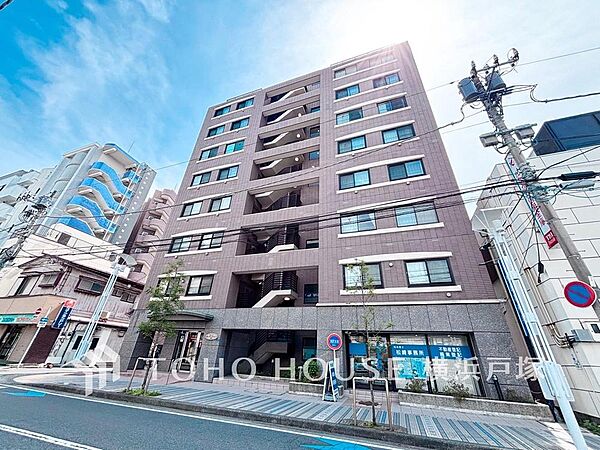 玄関を拡大表示