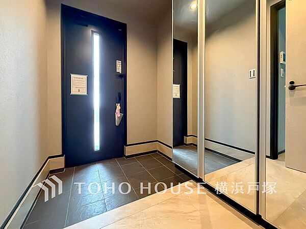 玄関を拡大表示