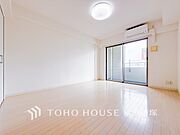 すっきりとした空間設計で家具の配置も自在。暮らしやすさと居心地の良さを兼ね備えたお部屋です。