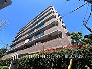 「Appearance」穏やかな風と陽光を導き、プライバシーに配慮された設計プランを採用し、居住性を一段と心地よいものにしています。周辺環境とのコラボレーションにより明るく開放的な空間を演出。